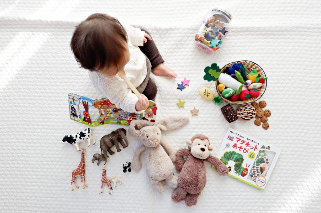 daily routine for a child, playtime